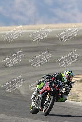 media/Oct-30-2025-Racers Edge (Thu) [[dabbdaf680]]/3-B Group/Session 2 (Bowl Exit)/